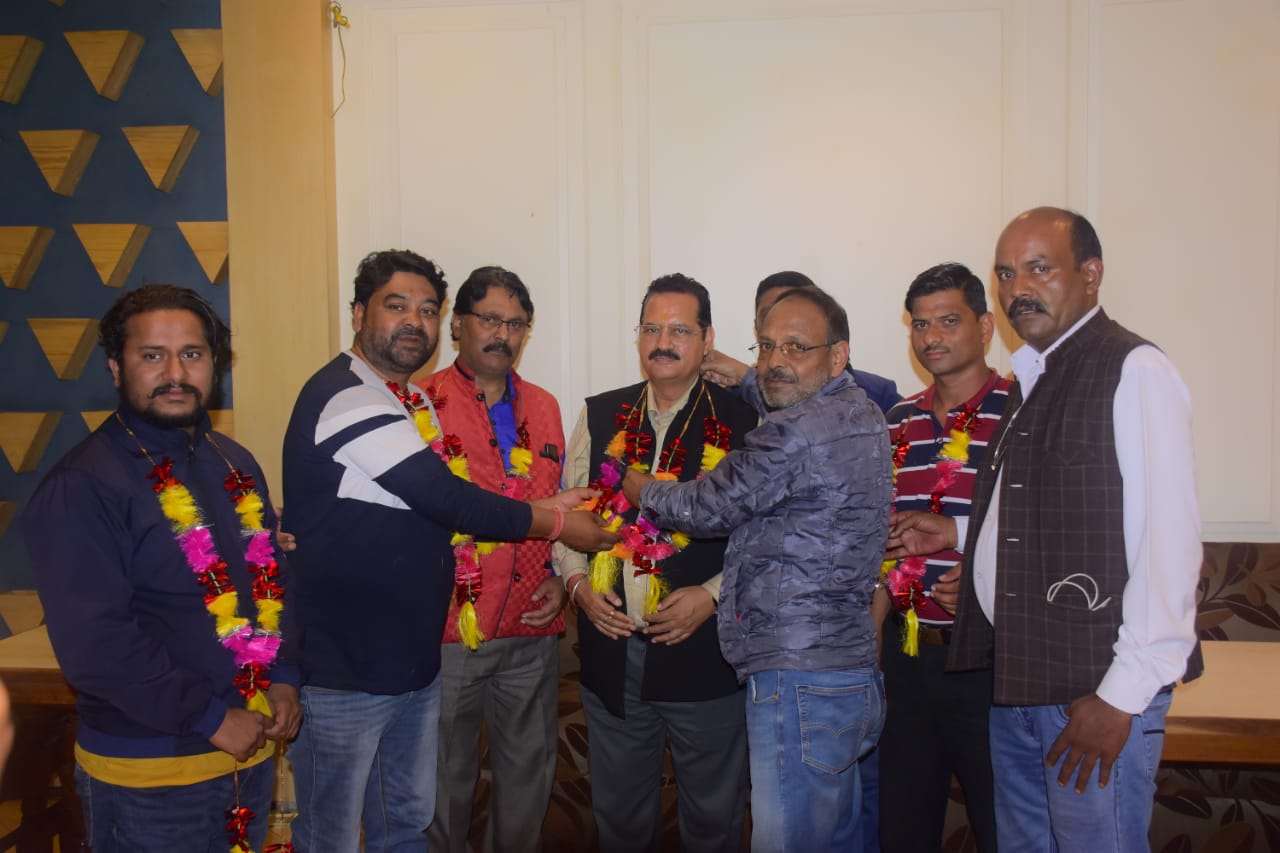 धर्मेंद्र सिंह अध्यक्ष शुभम गैरोला बने महामंत्री कोषाध्यक्ष पद पर अजीत कुमार सिंह चुने गए