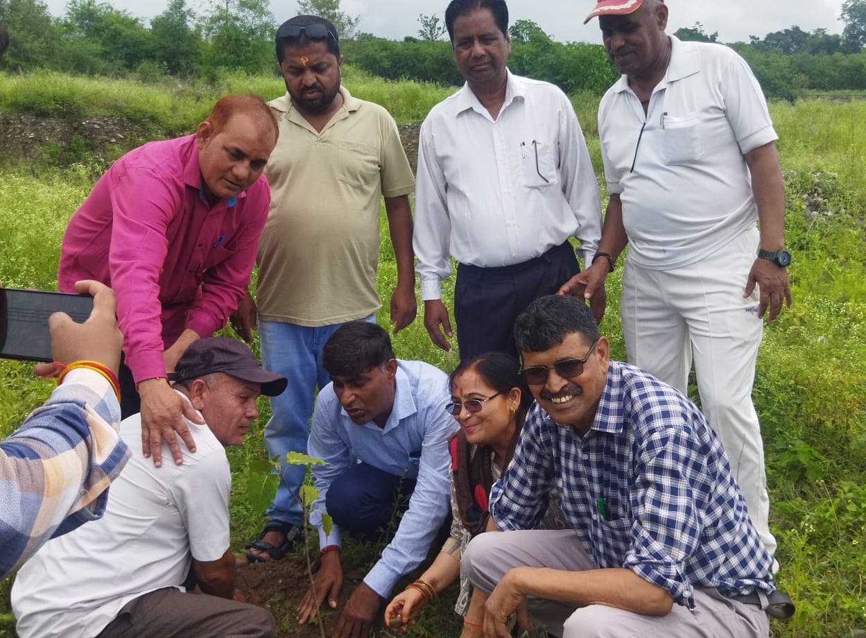 हमारा उद्देश्य मात्र पेड़ लगाने तक सिमित नहीं रहना चाहिए