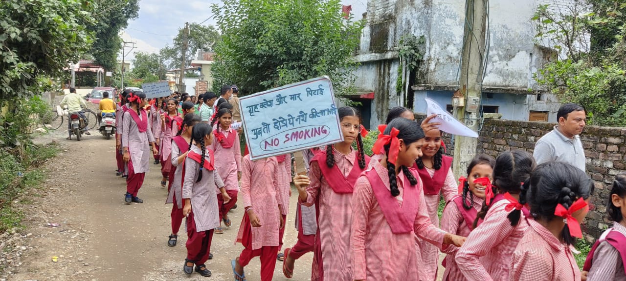 महिला आयोग की अध्यक्ष ने किया रैली को रवाना