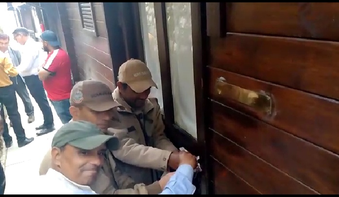मसूरी : होटल रिजॉर्ट होमस्टे पर फिर चला प्रशासन का डंडा