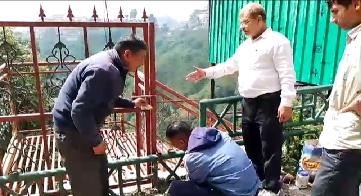 अवैध निर्माणों पर चला एमडीडीए का डंडा