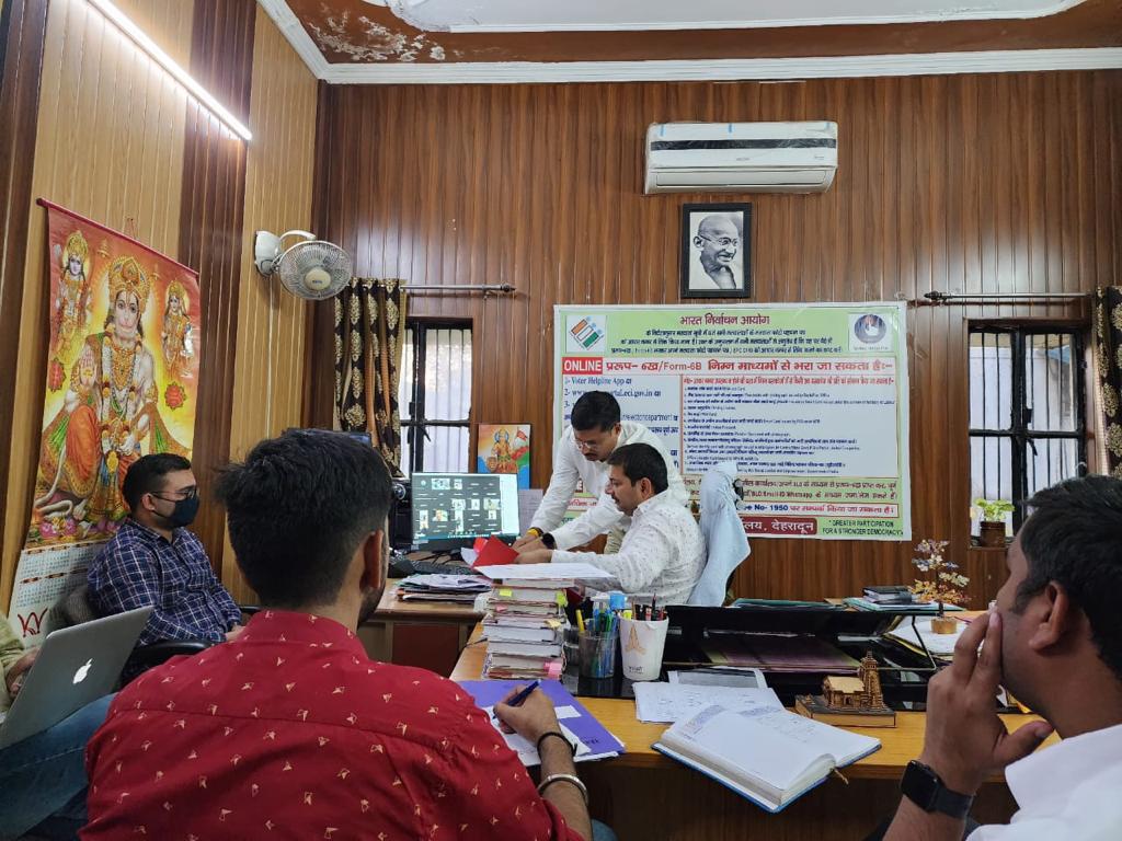 एडीएम ने की सिंगल यूज प्लास्टिक प्रतिबंध को लेकर समीक्षा