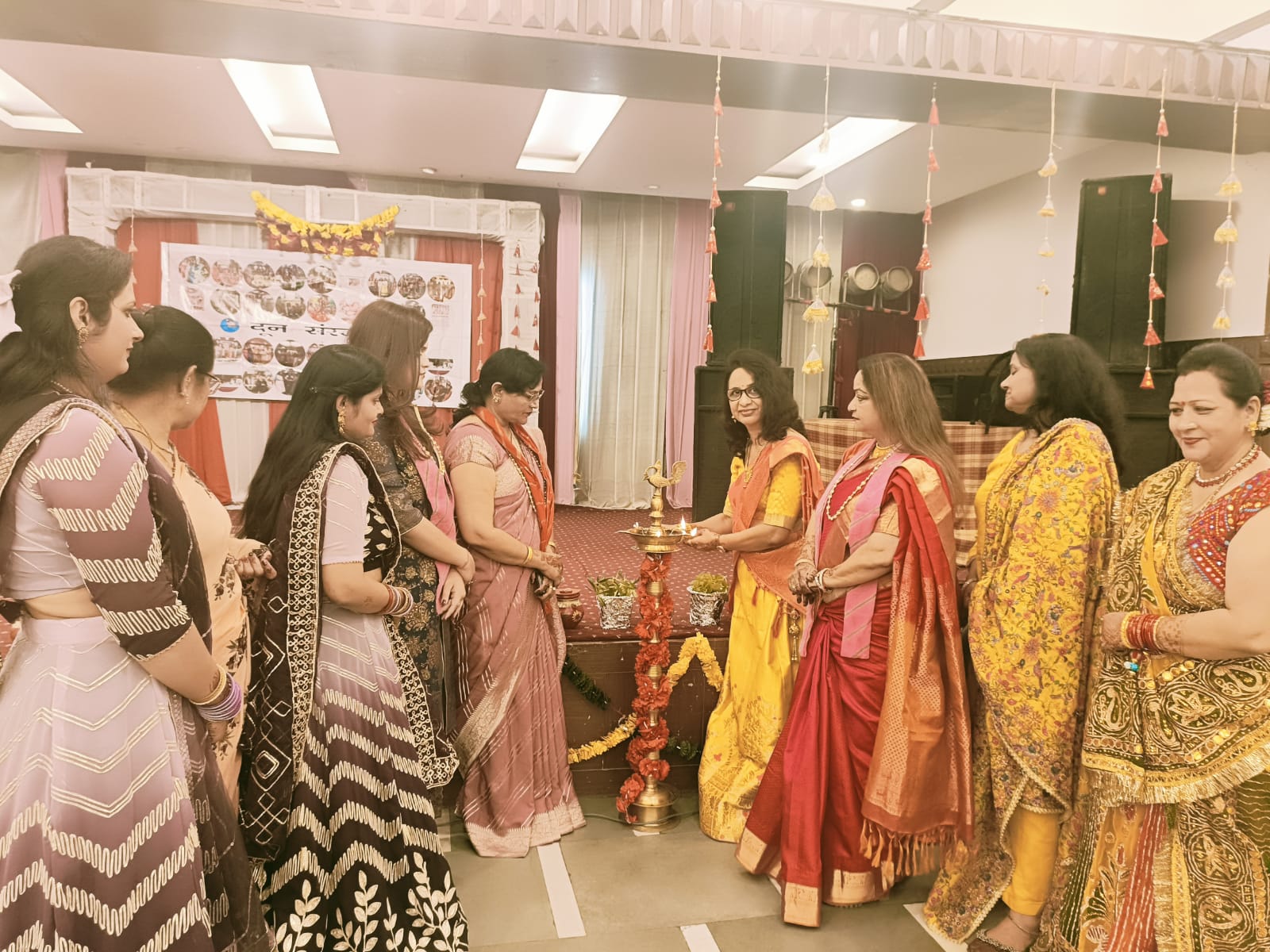 दून संस्कृति ने किया करवा चौथ और दीपावली सेलिब्रेट