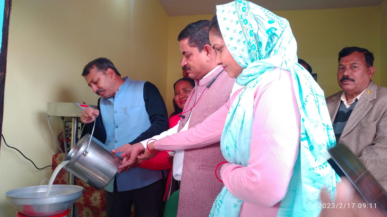 दुग्ध सहकारिता का है मिशन गांव गांव में दुग्ध उत्पादन