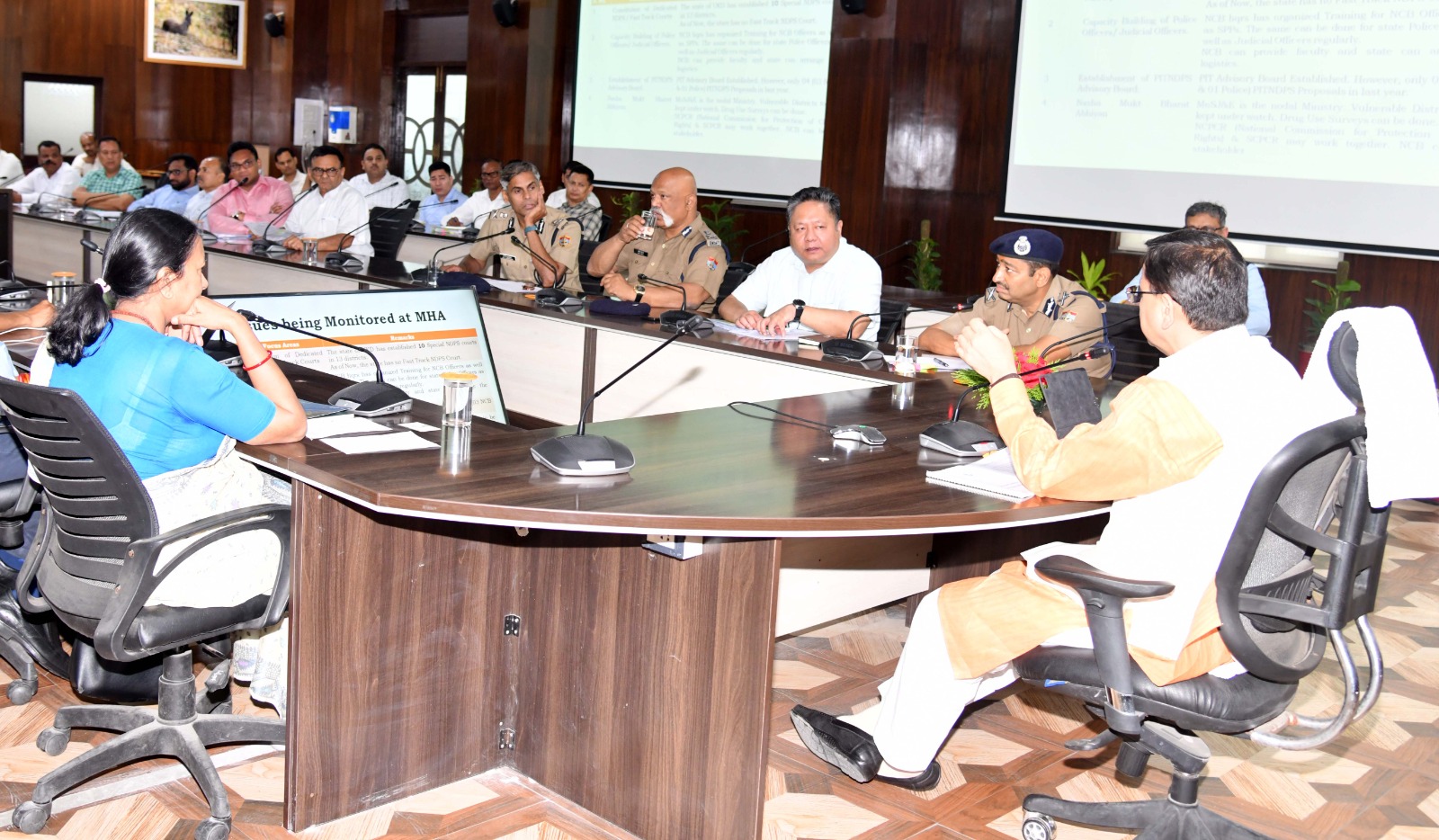 ड्रग्स माफिया को जड़ से समाप्त करने के लिए नकल विरोधी कानून की तरह कड़े से कड़े कानून को लाने की जरूरत पड़ी तो, यह भी लाया जा सकता-सीएम पुष्कर सिंह धामी