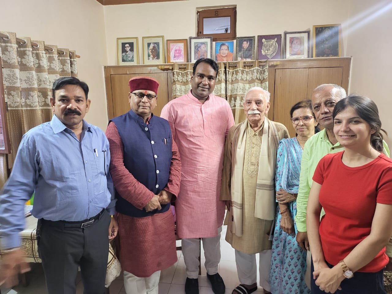 महा जनसंपर्क अभियान के अंतर्गत करणपुर मंडल राजपुर विधानसभा के डीएल रोड वार्ड में किया गया बूथ संख्या 69 संपर्क