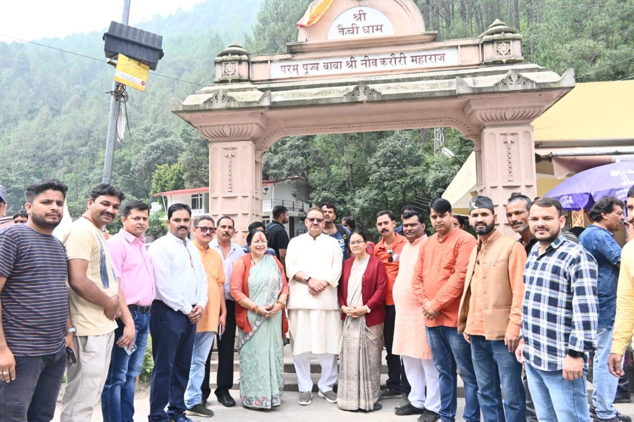 कैबिनेट मंत्री गणेश जोशी ने बाबा नीब करौरी महाराज के किए दर्शन, प्रदेश वासियों की सुख समृद्धि की कामना