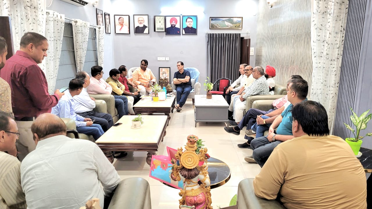 दून उद्योग व्यापार मंडल ने वित्त मंत्री से की मुलाकात
