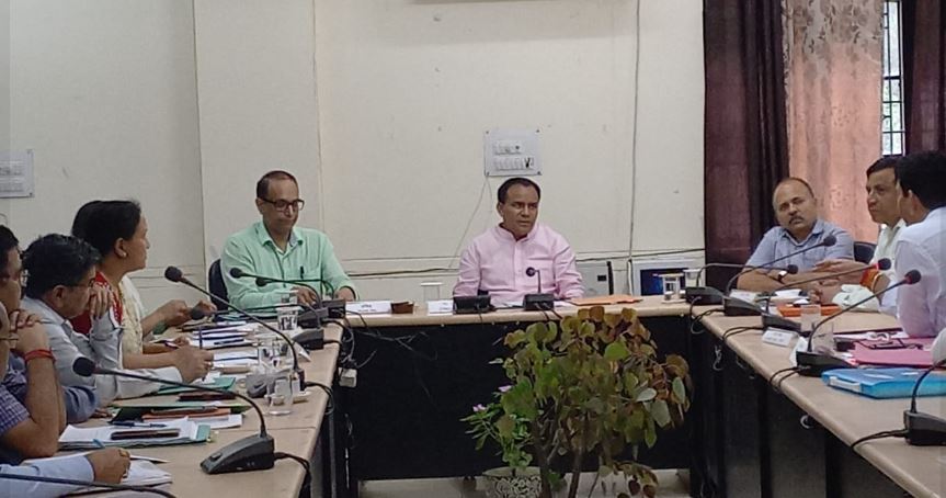 स्कूलों में गुणवत्तापरक शिक्षा की धुरी हमारे शिक्षक ही हैंः डा धन सिंह रावत
