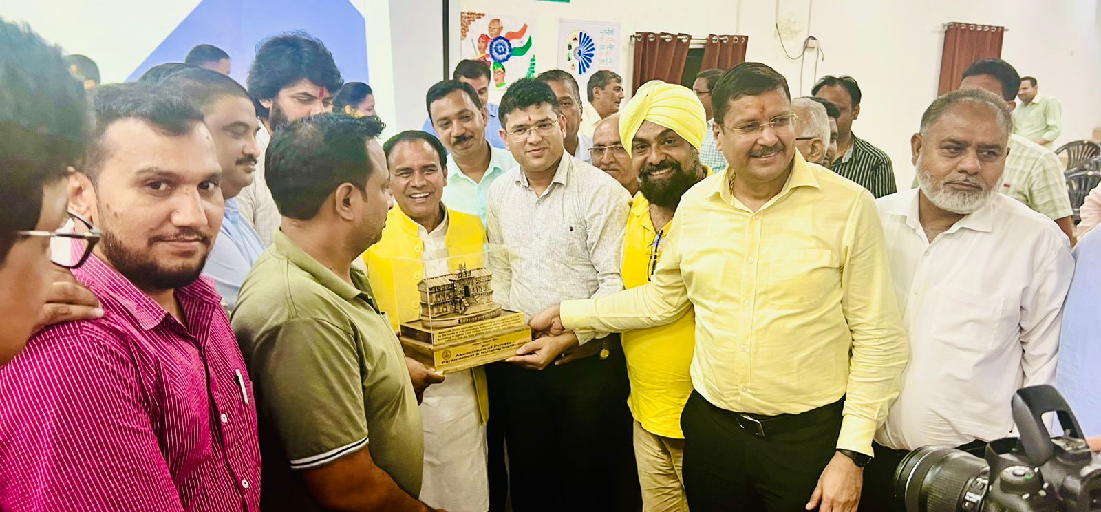 नर्सिंग-पैरामेडिकल संस्थानों की समस्याओं का होगा समाधानः डॉ. धन सिंह रावत