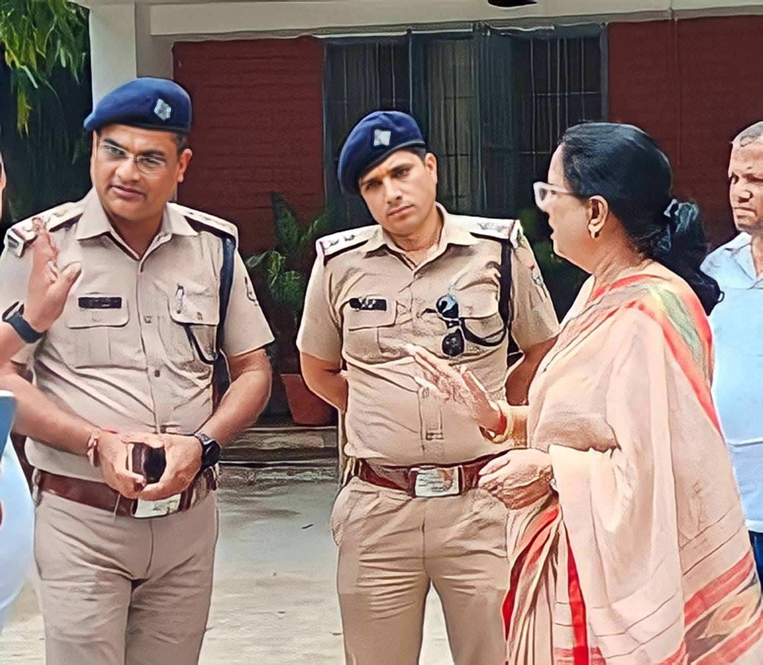 महिला आयोग की सख्ताई के बाद 24 दिन से लापता महिला को पुलिस ने किया रेस्क्यू