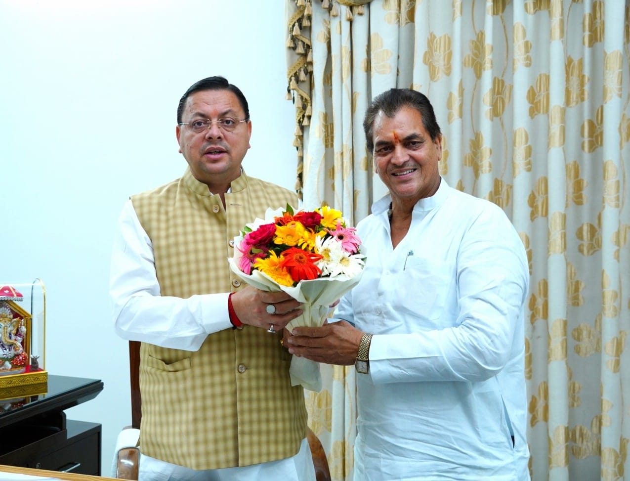 कैबिनेट मंत्री डा. प्रेमचंद अग्रवाल ने मुख्यमंत्री पुष्कर सिंह धामी से की मुलाकात