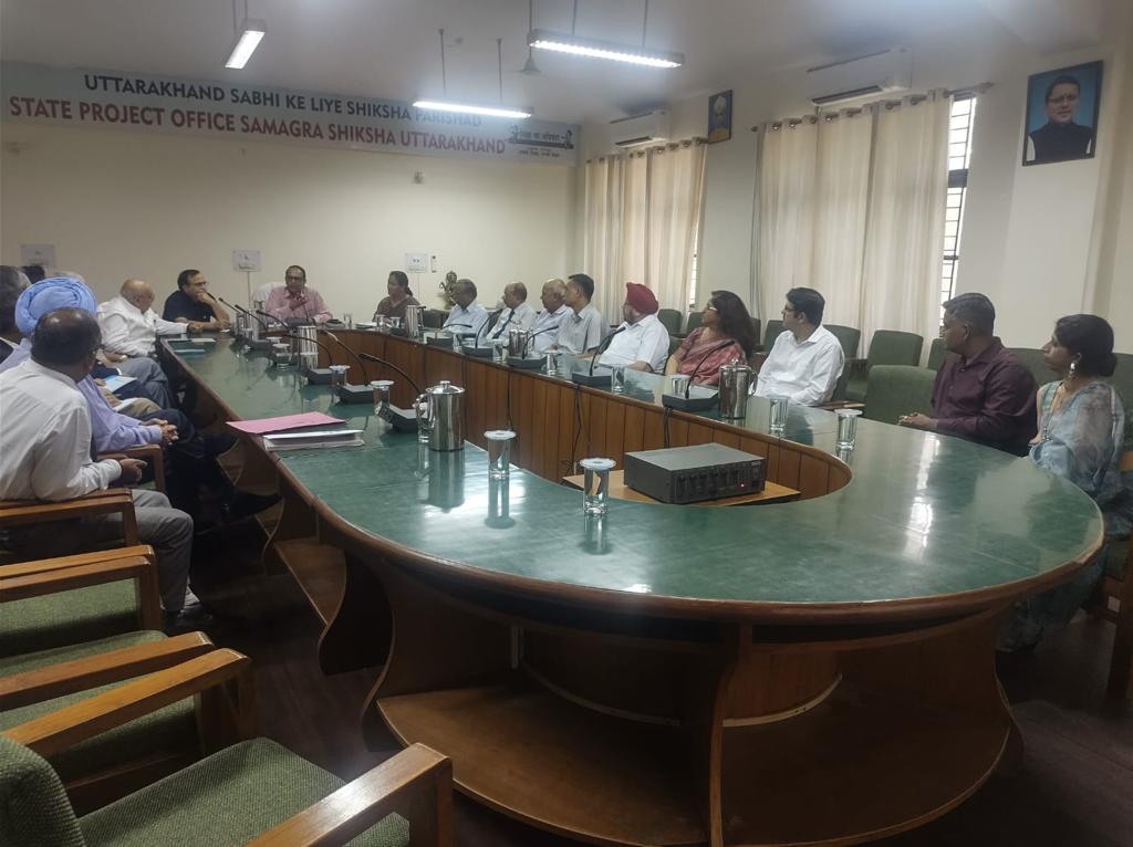 विद्यालयों के स्वामियों एवं प्रबन्धकों के साथ समग्र शिक्षा उत्तराखण्ड के सभागार में बैठक का हुआ आयोजन