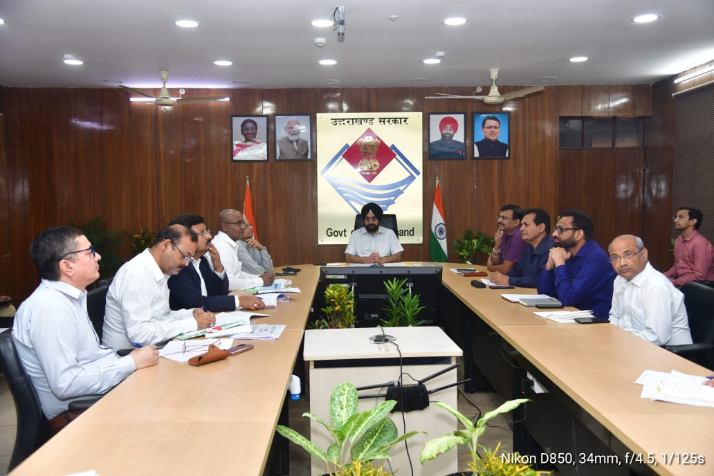मुख्य सचिव डॉ. एस.एस. संधु ने सहकारिता विभाग के तहत प्राथमिक कृषि ऋण समितियों के सम्बन्ध में ली बैठक