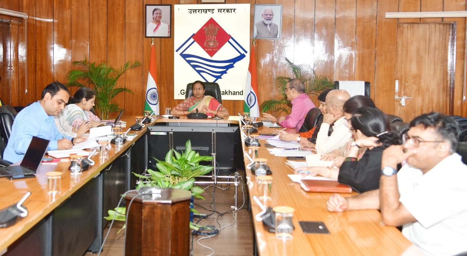 एसीएस राधा रतूड़ी ने उत्तराखण्ड ग्लोबल इन्वेस्टर्स समिट हेतु किए गए 500 करोड़ रूपये या उससे अधिक के 25 विभिन्न एमओयू की ग्राउडिंग की समीक्षा की