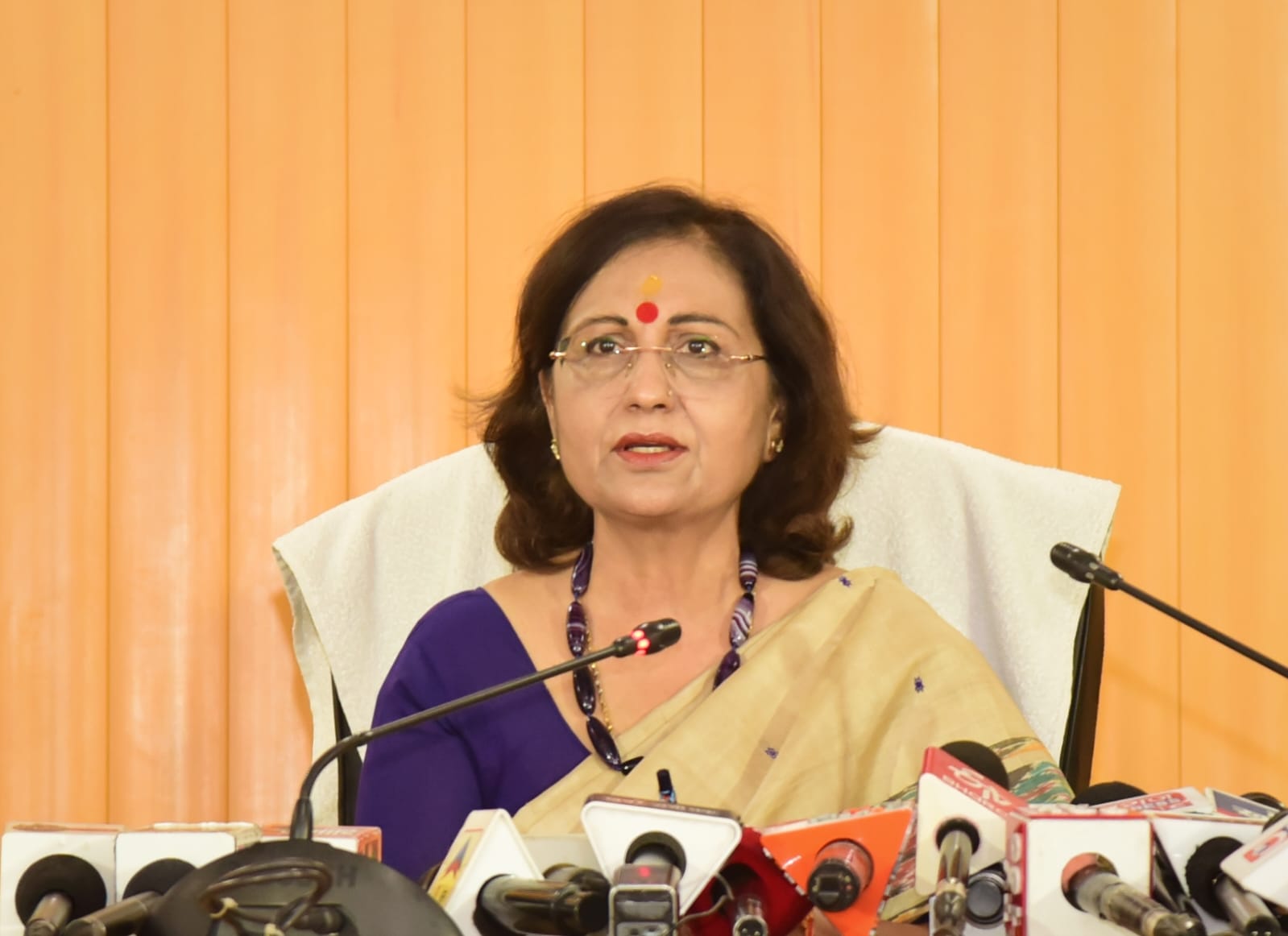 उत्तराखण्ड बाल अधिकार संरक्षण आयोग की अध्यक्ष डा०गीता खन्ना की अध्यक्षता में पत्रकारों के साथ प्रेस वार्ता का हुआ आयोजन