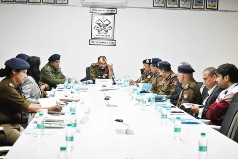 देहरादून : राज्य रेलवे सुरक्षा व्यवस्था समिति की 10 वीं बैठक आयोजित, DGP अभिनव ने दिए ये निर्देश