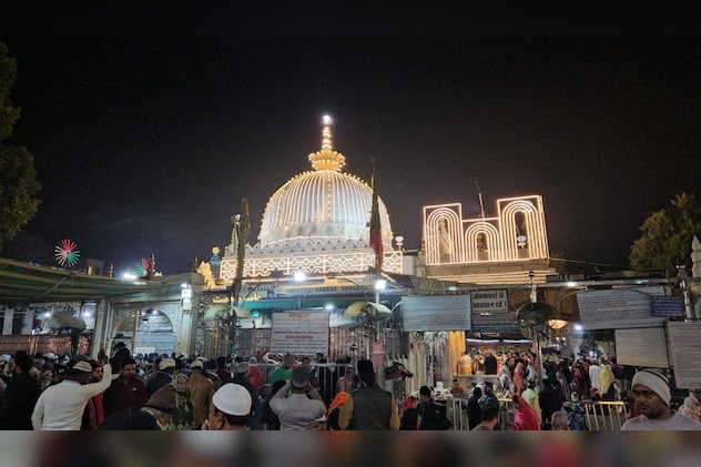 अजमेर में आज से 6 दिन लगातार खुलेगा जन्नती दरवाजा, 812वें उर्स पर जायरीन मांग रहें दुआ