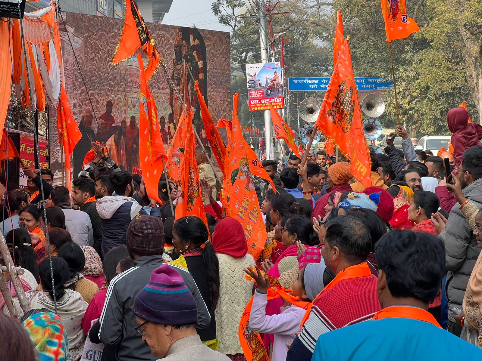 मंत्री गणेश जोशी ने भगवान श्री राम की पूजा अर्चना कर प्रदेश वासियों की सुख समृद्धि की कामना की