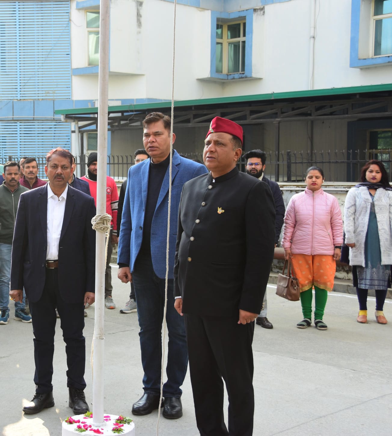 महानिदेशक सूचना बंशीधर तिवारी ने गणतंत्र दिवस के अवसर पर सूचना महानिदेशालय में राष्ट्रीय फहराया ध्वज