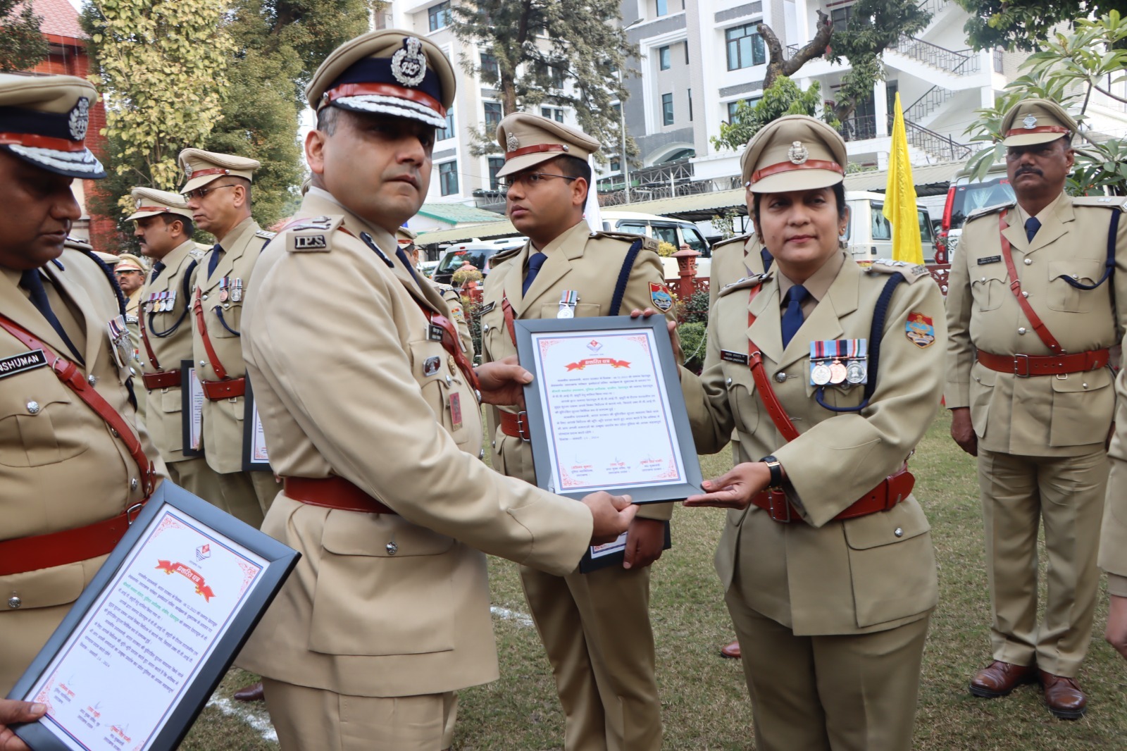 DGP अभिनव कुमार ने ध्वजारोहण कर सभी को दिलाई संविधान की उद्देशिका की शपथ
