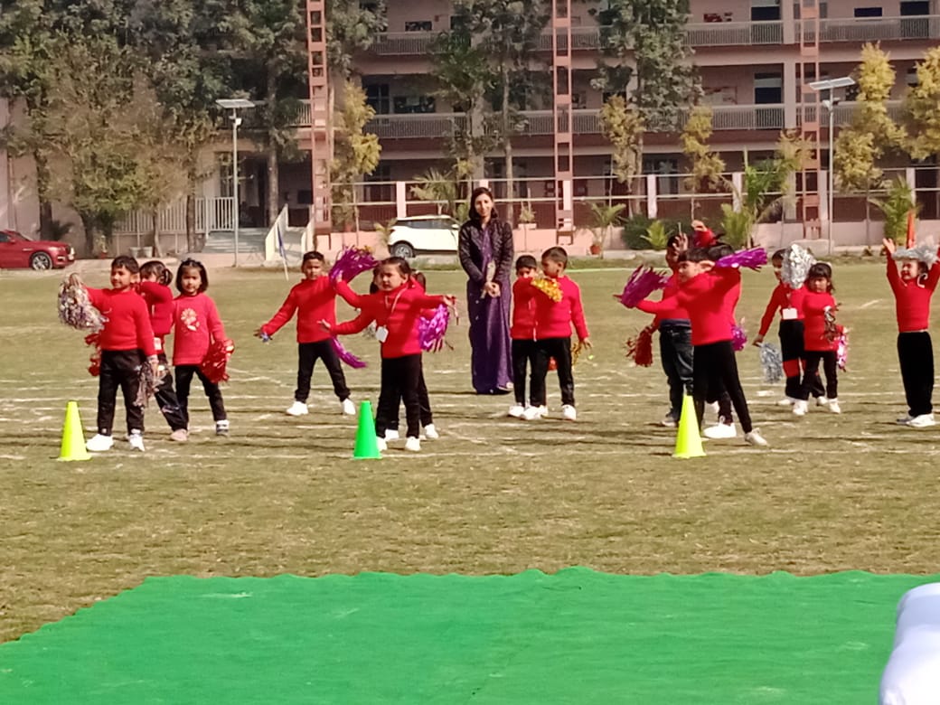 खेल दिवस समारोह में नॉर्थ कैम्पस के नन्हें मुन्नें बच्चों ने पेश की मिसाल