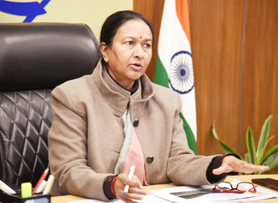 मुख्य सचिव राधा रतूड़ी ने सौंग बांध परियोजना की प्रोसिजर क्लियरेन्स कार्यों में देरी पर सख्त नाराजगी व्यक्त करते हुए सम्बन्धित कार्यवाही को जल्द से जल्द पूरा करने के कड़े निर्देश सिंचाई विभाग तथा कार्यदायी संस्था यूपीडीसीसी लि0 को दिए