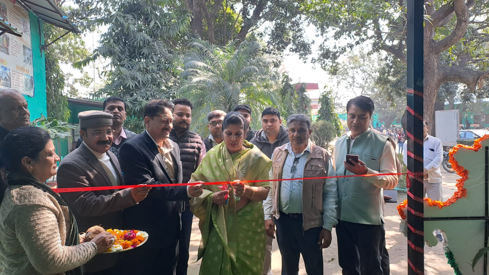 विद्यालय शिक्षा का मंदिर तो बच्चे होते हैं भगवान, का उद्घाटन