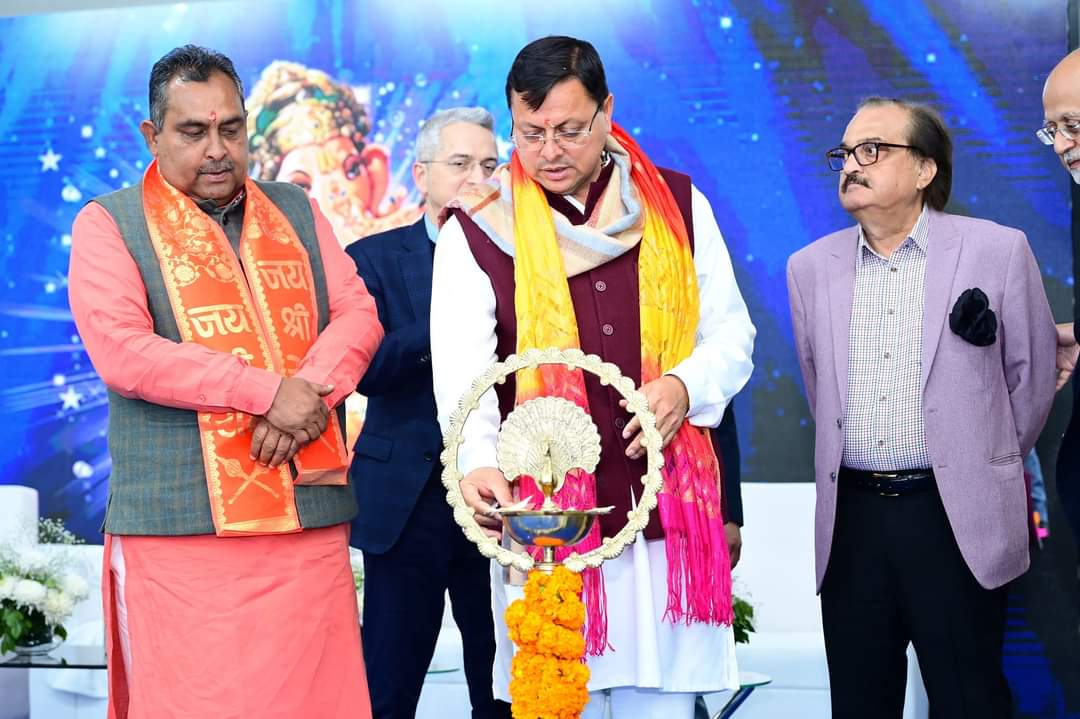 देहरादून: सीएम धामी ने सेलाकुई में डिक्सन टेक्नोलॉजीज (इंडिया) प्राइवेट लिमिटेड के नए प्लांट का उद्घाटन किया.