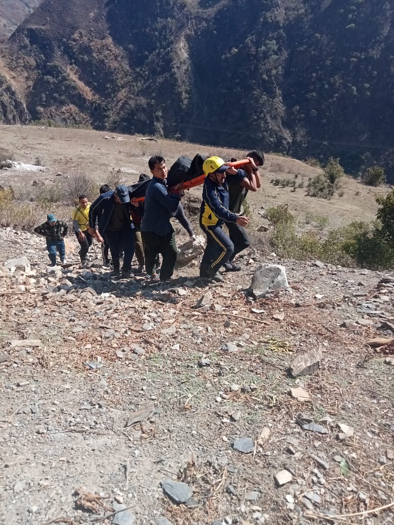 देहरादून – डूंग नामक क्षेत्र में आल्टो वाहन हुआ दुर्घटनाग्रस्त, 6 की मौत, 1 घायल
