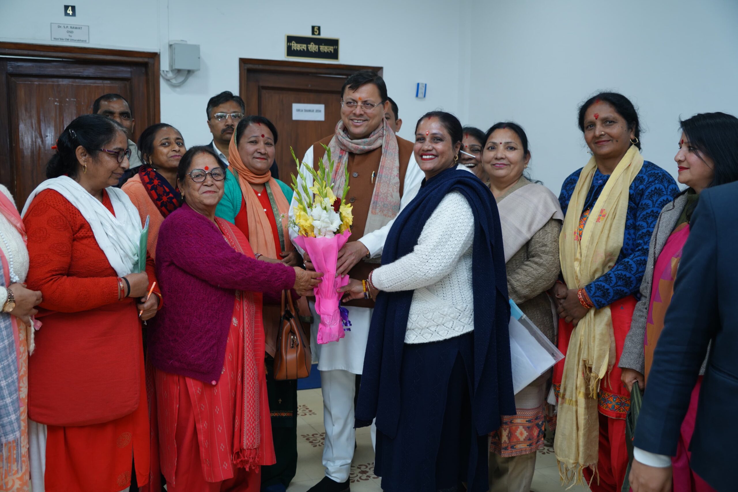 विभिन्न मांगो को लेकर धामी से मिली आशा स्वास्थ्य कार्यकत्री यूनियन! CM ने दिया आश्वासन