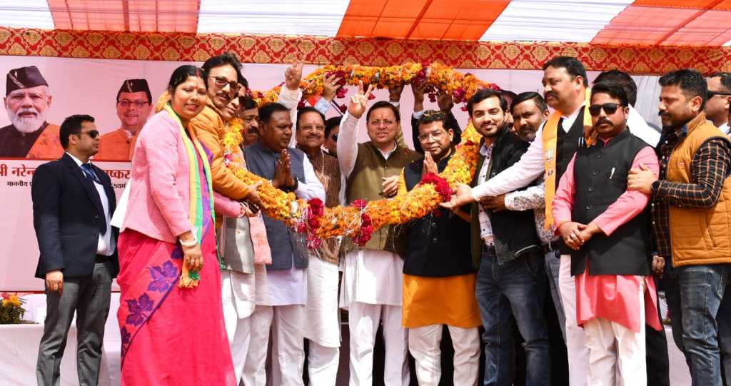मुख्यमंत्री ने 2600 लाभार्थियों को किया नजूल भूमि पट्टा का निःशूल्क वितरण