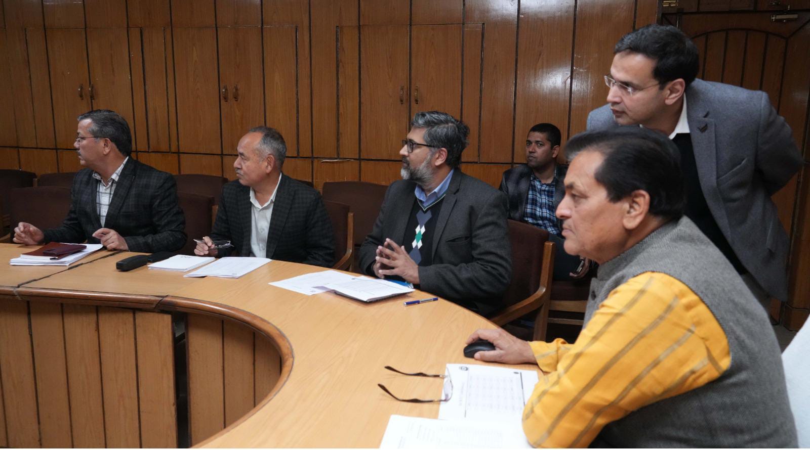 मंत्री डाॅ. प्रेम चन्द अग्रवाल ने विधान सभा स्थित सभागार कक्ष में की “बिल लाओ ईनाम पाओ” योजना के 15वें एवं 16वें लकी ड्रॉ की घोषणा