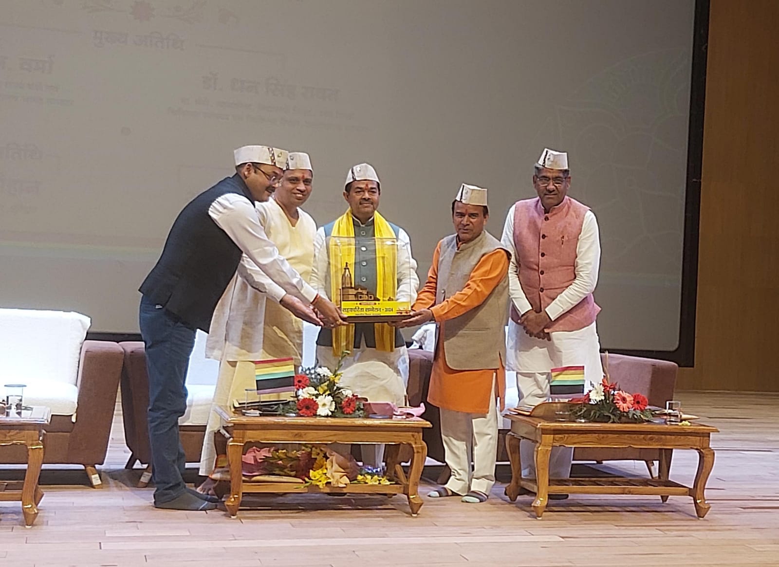 केंद्रीय सहकारिता मंत्री अमित शाह ने पूरे देश में सहकारिता मंत्रालय को एकीकृत करके एक असाधारण पहल की है बीएल वर्मा , केंद्रीय सहकरिता राज्य मंत्री