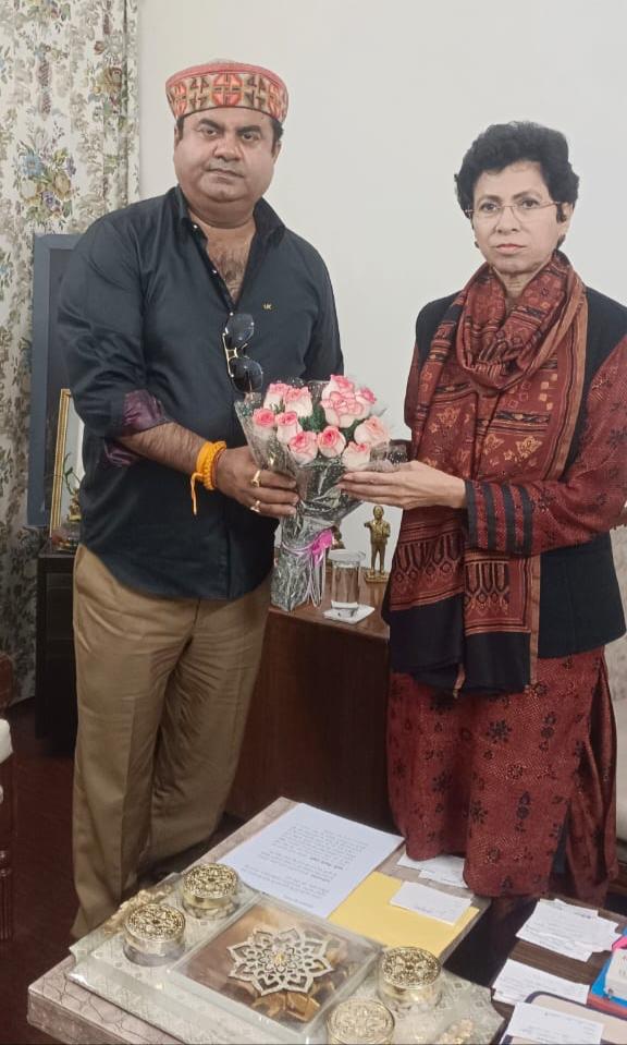 उत्तराखण्ड की कांग्रेस प्रभारी कुमारी शैलजा से उमेश कुमार की दिल्ली में मुलाक़ात। 1 घंटा चली दिल्ली आवास पर मुलाक़ात।