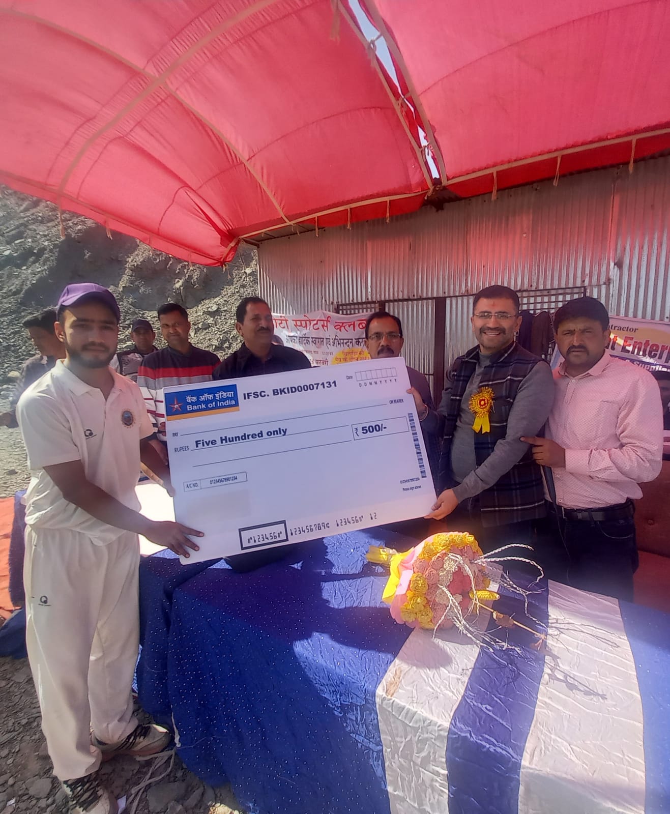 टिहरी झील के ऊपर युवाओं के लिए स्टेडियम का निर्माण कराना चाहिए– अभिनव थापर।