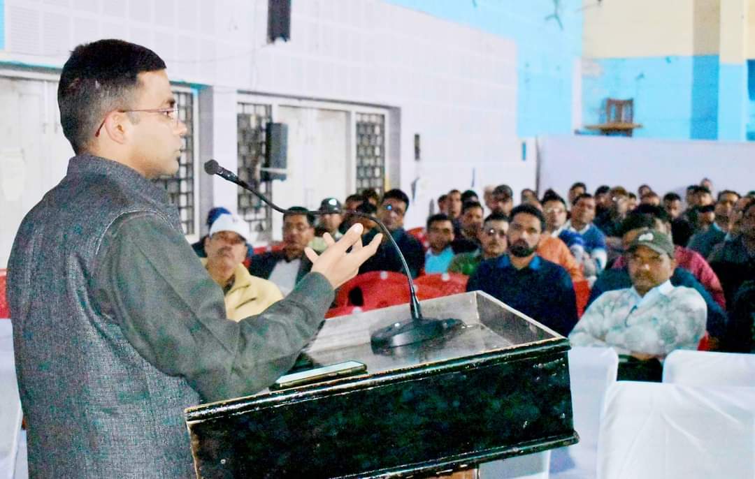 चमोली : लोकसभा चुनाव! जिला निर्वाचन अधिकारी हिमांशु खुराना की उपस्थिति में पीठासीन अधिकारियों, प्रथम मतदान कार्मिकों का प्रथम प्रशिक्षण शुरू