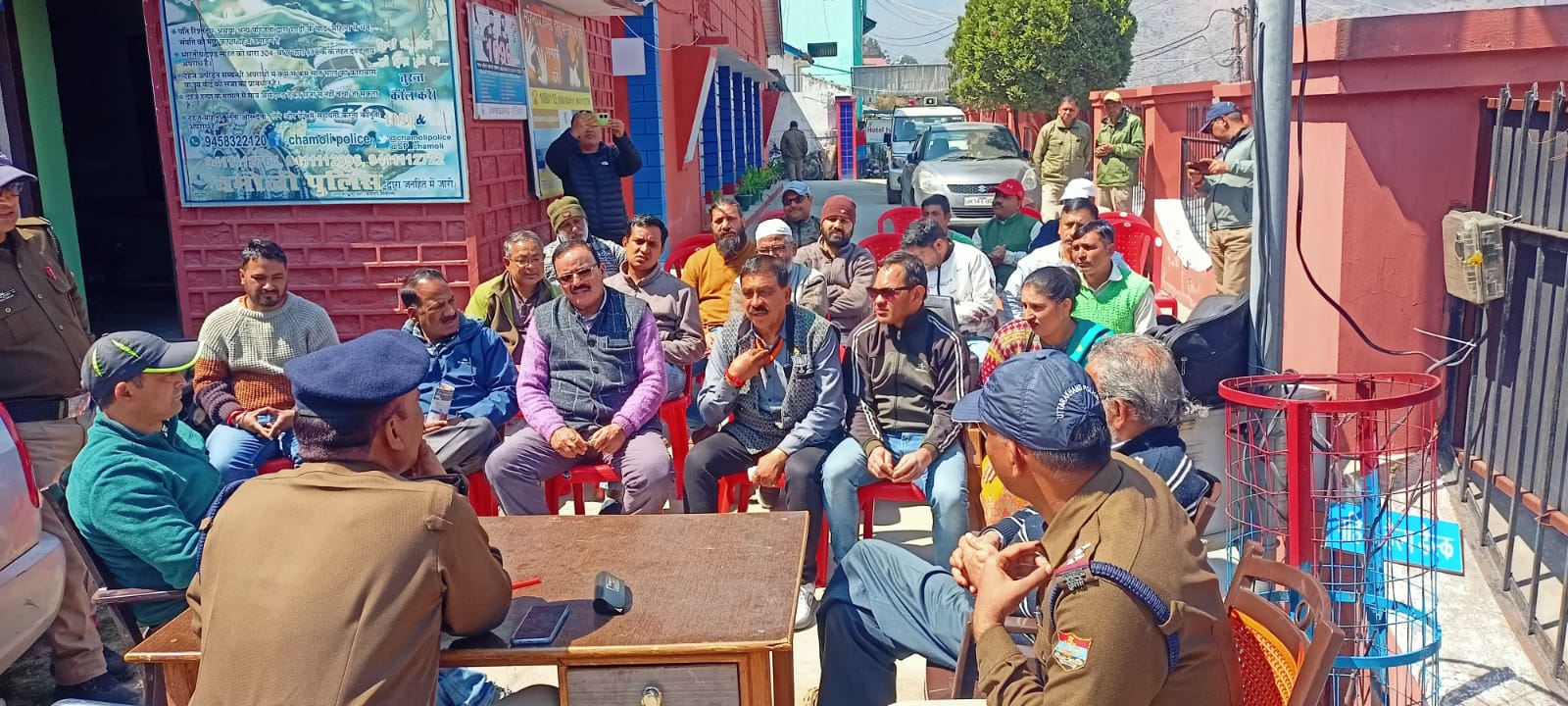 होली और लोकसभा चुनाव के देखते हुए पुलिस ने जनता व जनप्रतिनिधियों से मांगा सहयोग