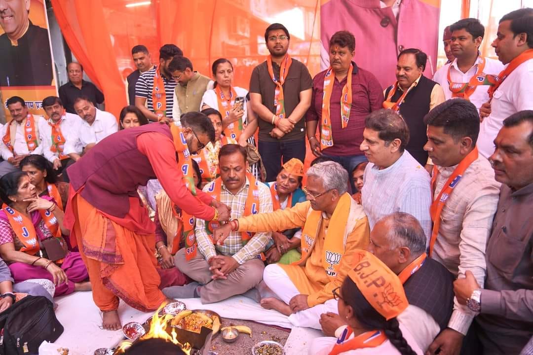 रुड़की विधानसभा में भाजपा चुनाव कार्यालय का हुआ उदघाटन, लोकसभा प्रत्याशी त्रिवेंद्र रावत हुए शामिल
