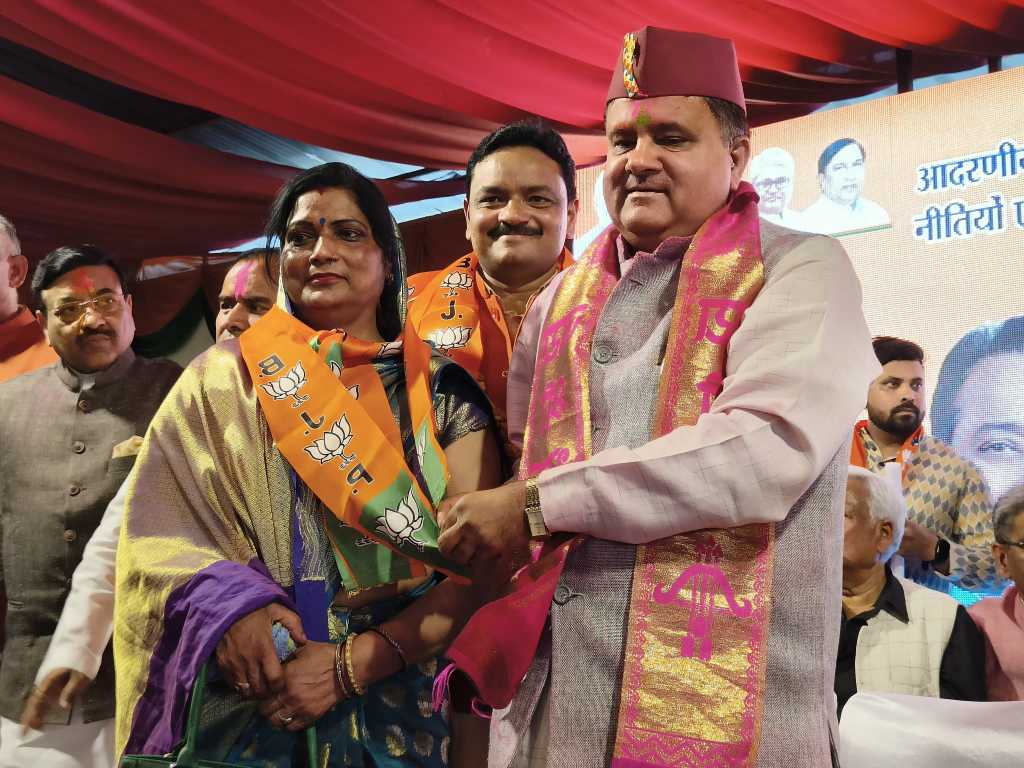 हरिद्वार : लोकसभा प्रत्याशी पूर्व सीएम त्रिवेंद्र सिंह रावत की मौजूदगी में सभी नए सदस्यों का स्वागत, इन्होंने ज्वाइन कि BJP 