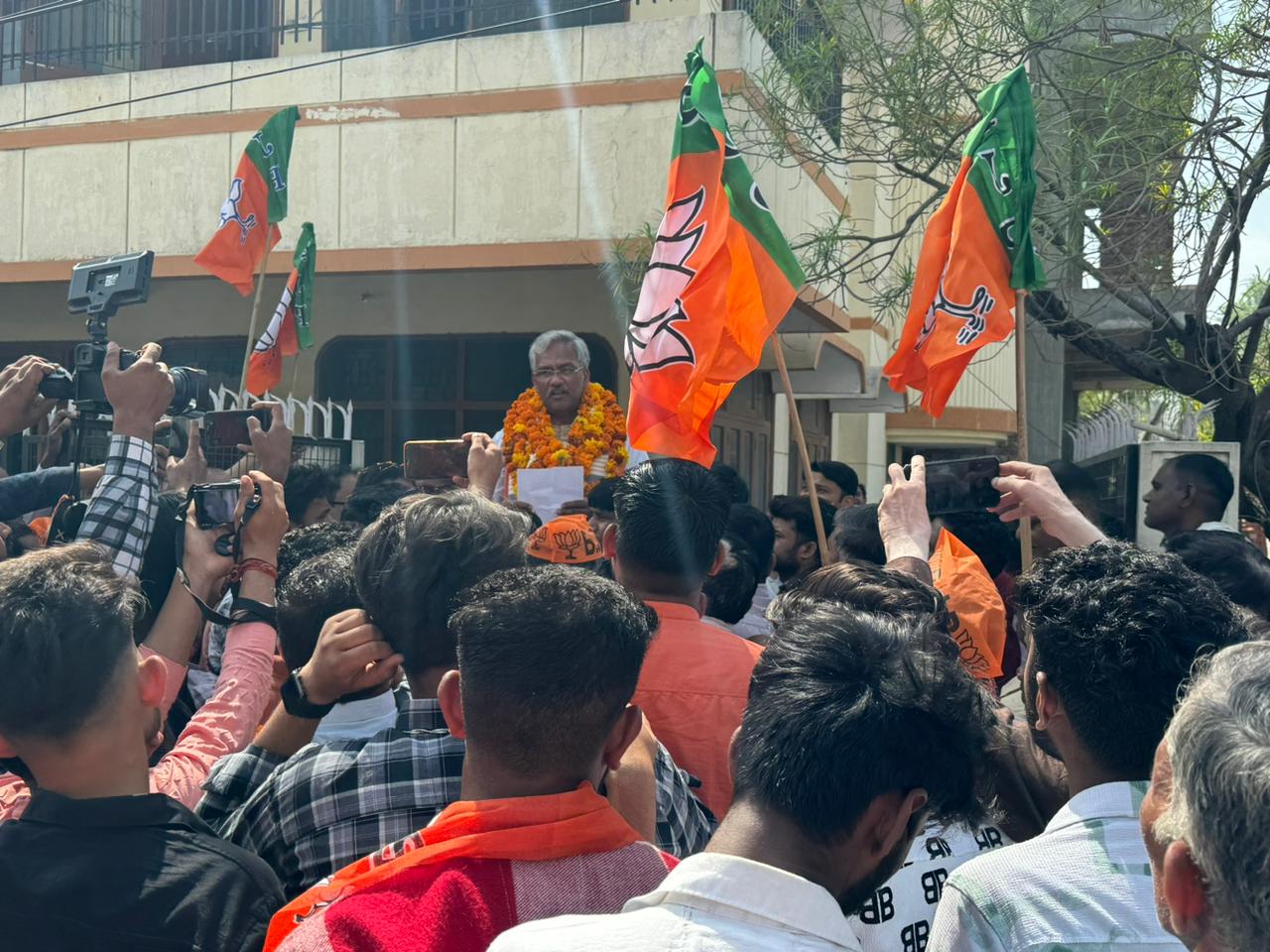 हमारा एक वोट देश को मजबूत करता है, वैश्विक स्तर पर नई पहचान दिलाता है: त्रिवेन्द्र