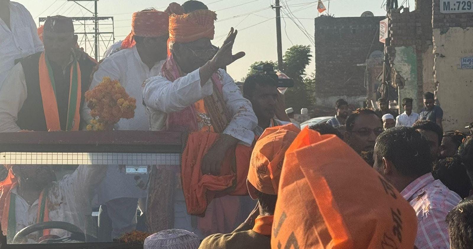 हरिद्वार : त्रिवेंद्र का महा जनसंपर्क और मेगा रोड शो