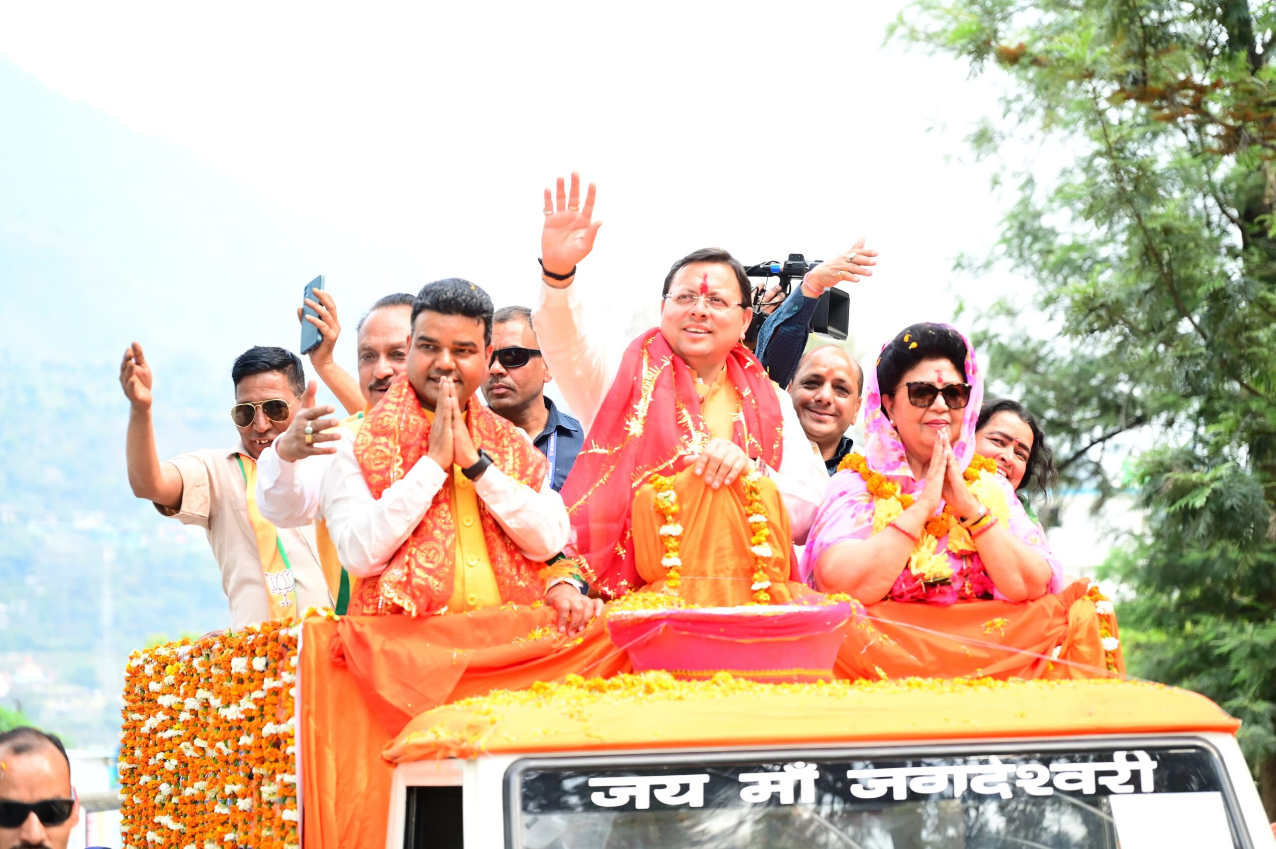 दृढ़ इच्छाशक्ति और दमदार फैसलों की जनता हुई मुरीद