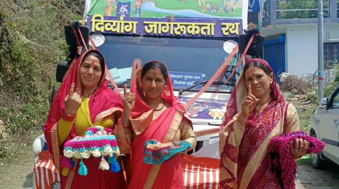 चमोली : उप मुख्य निर्वाचन अधिकारी ने चमोली में चुनाव तैयारियां का लिया जायजा
