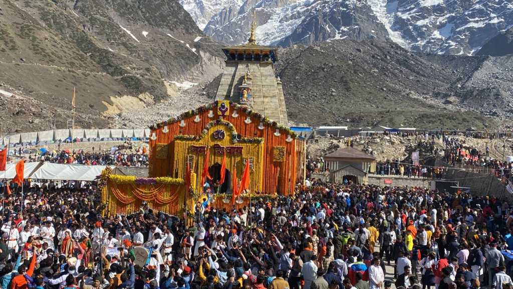 चारधाम यात्रा 2024 : इतिहास में पहली बार कपाट खुलने पर पहुँचे इतने श्रद्धालु