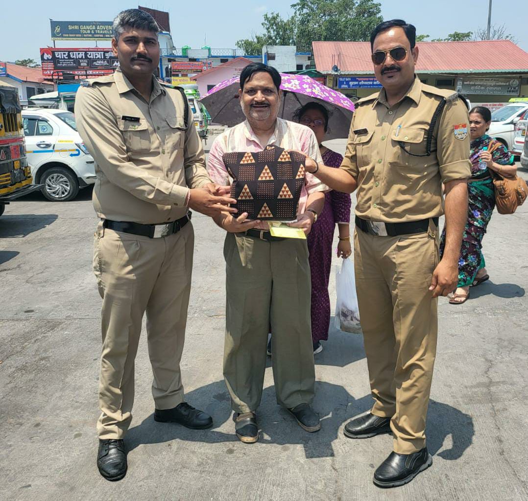 अतिथि देवो भवः के अर्थ को चरितार्थ करती दून पुलिस..
