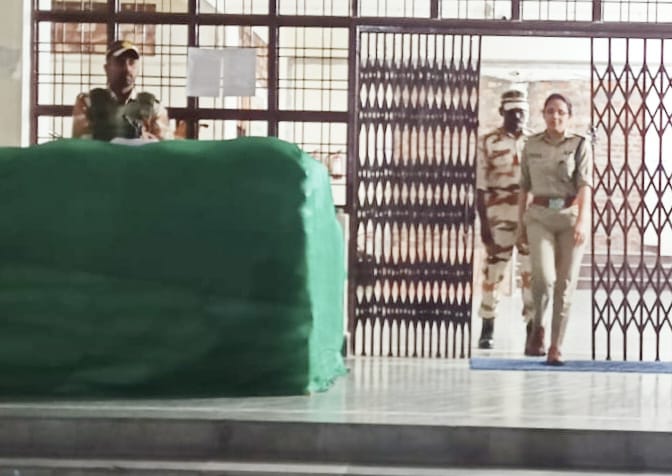 बड़ी ख़बर : पुलिस अधीक्षक रुद्रप्रयाग ने ईवीएम स्ट्रांग रूम की सुरक्षा व्यवस्थाओं का लिया जाएज़ा, दिए निर्देश