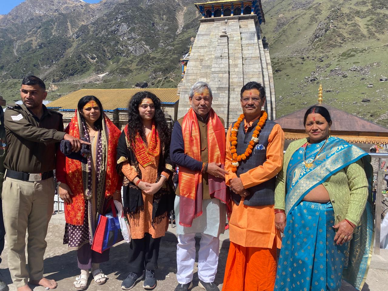 श्री केदारनाथ धाम दर्शन को पहुंचे पूर्व मुख्यमंत्री निवर्तमान सांसद तीरथ सिंह रावत।