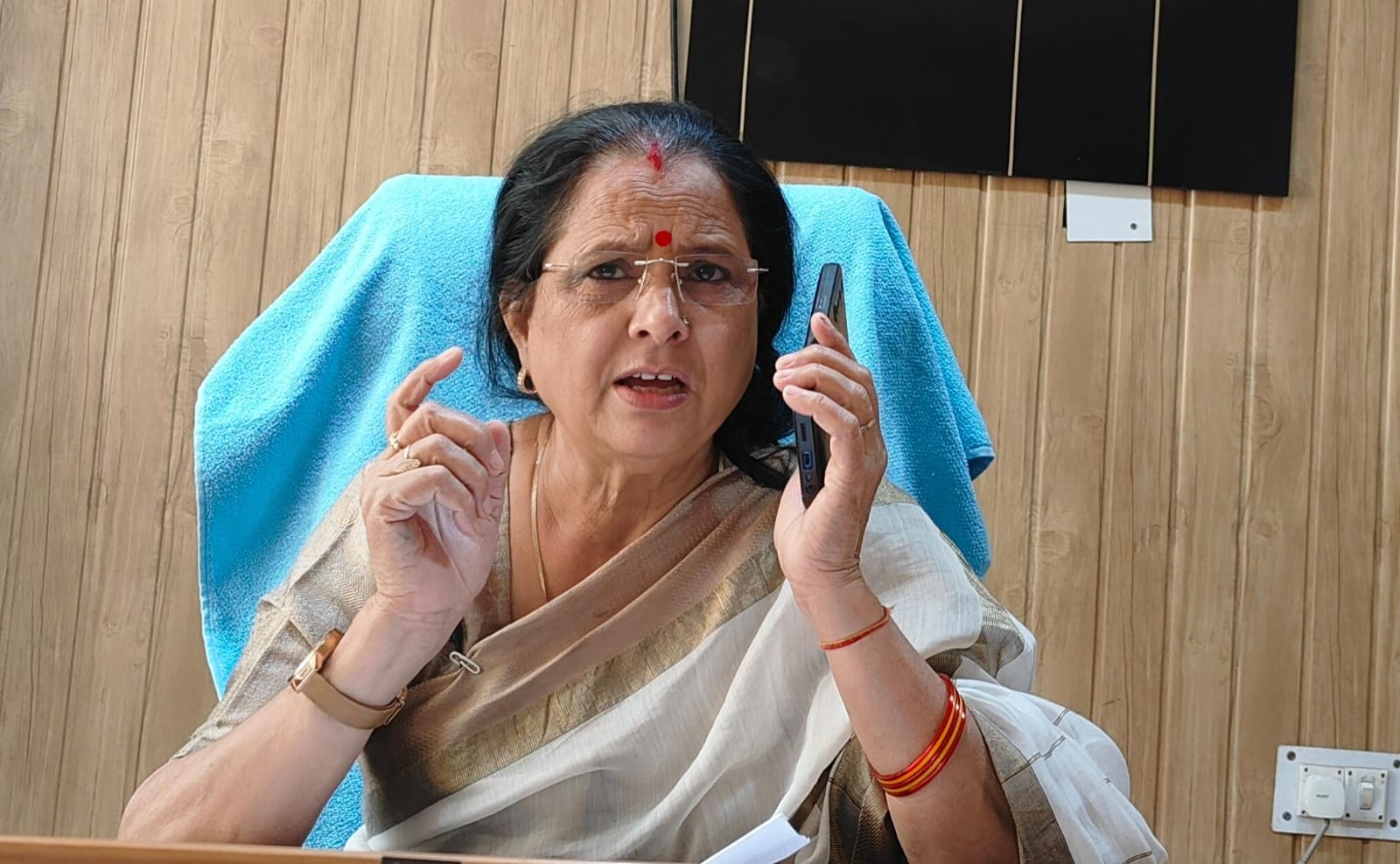 रुड़की में विवाहिता द्वारा सुसाइड के मामले में मृतका के परिजनों ने ससुराल पक्ष पर लगाया हत्या का आरोप, महिला आयोग की अध्यक्ष से लगाई न्याय की गुहार