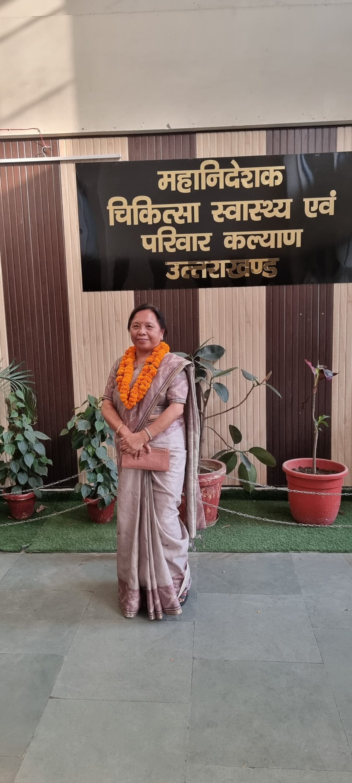 डॉ सविता ह्यांकि की सेवानिवृत्ति पर उनको दी गई स्नेहपूर्ण विदाई